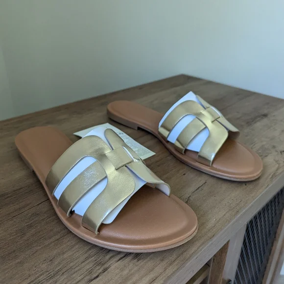 The Drop Monika Gold Faux Leather Sandals - Picture 7 of 10